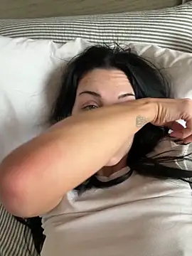 NattyFierros online show from November 5, 4:40 pm