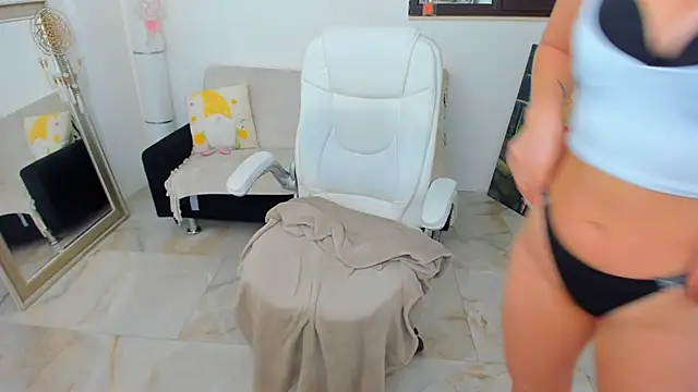 Snapshot of Darya_Baby chatting on November 29, 7:17 pm Darya Baby online show from November 29, 7:17 pm