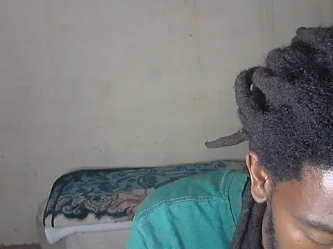 gldnmvsk XO online show from March 13, 10:27 pm