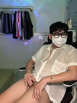 Snapshot of MinhTuanLive chatting on March 17, 8:51 am MinhTuanLive online show from March 17, 8:51 am