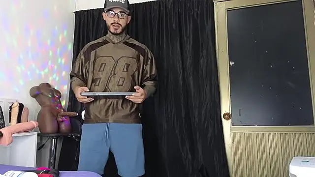 john cartter1 online show from March 10, 11:21 am