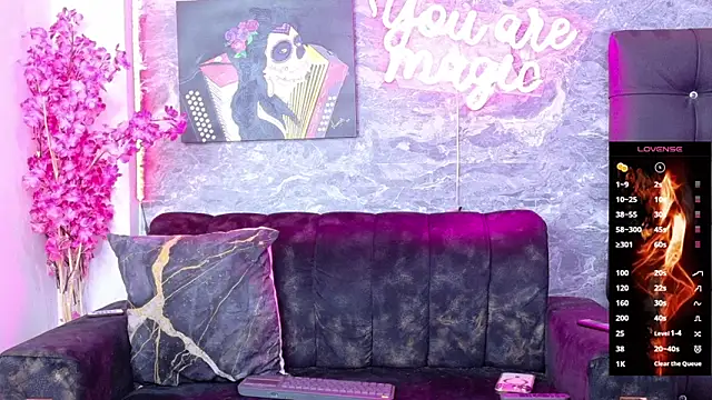 siamarlin online show from April 16, 10:34 pm