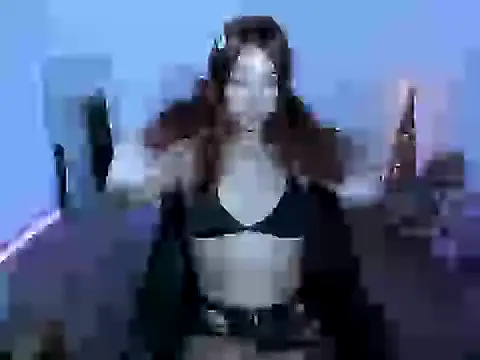 Snapshot of luxurybaby chatting on December 18, 1:00 am luxurybaby online show from December 18, 1:00 am