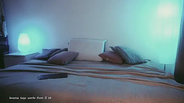 kris69kiss online show from October 23, 4:06 pm