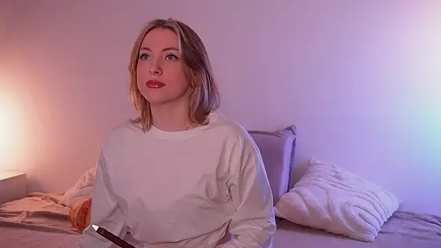 Snapshot of kris69kiss chatting on January 14, 2:01 pm kris69kiss online show from January 14, 2:01 pm