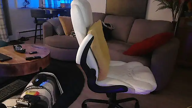 Towndude123 online show from December 22, 6:06 am