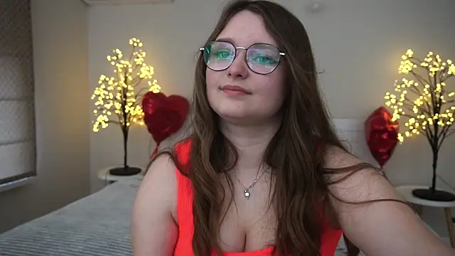 MagicPeachh  online show from March 11, 7:04 am