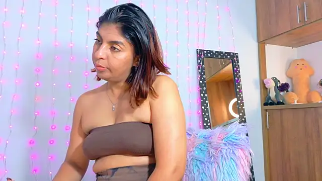 Snapshot of im_anna_ chatting on January 13, 9:31 pm im anna online show from January 13, 9:31 pm