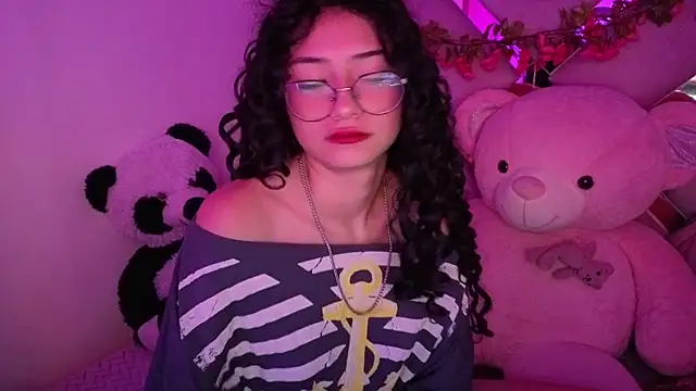 CherieCurl online show from June 2, 3:25 pm