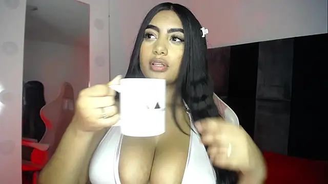 Karla thompson   online show from April 17, 2:25 am