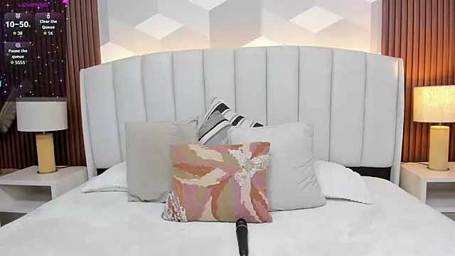 Snapshot of Marge_lasander chatting on December 3, 1:35 am Marge lasander online show from December 3, 1:35 am