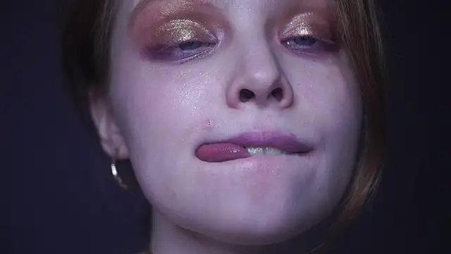 ginger hugs online show from February 7, 4:16 am