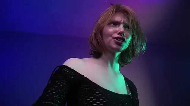 ginger hugs online show from February 8, 4:14 am