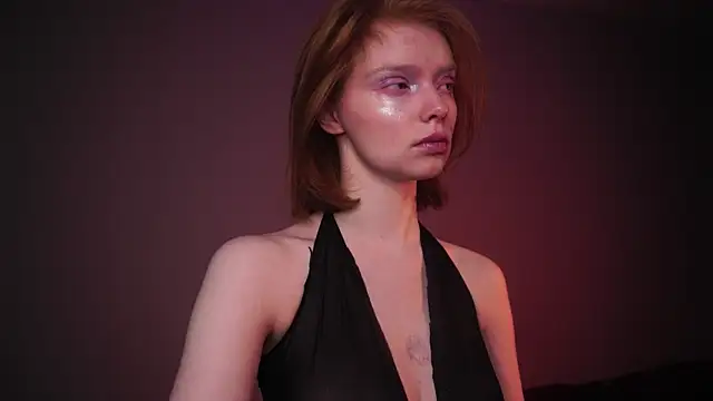 ginger hugs online show from February 12, 10:04 pm