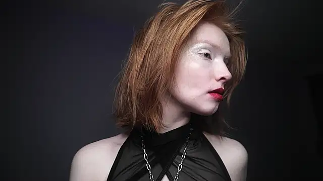 ginger hugs online show from February 21, 10:04 pm