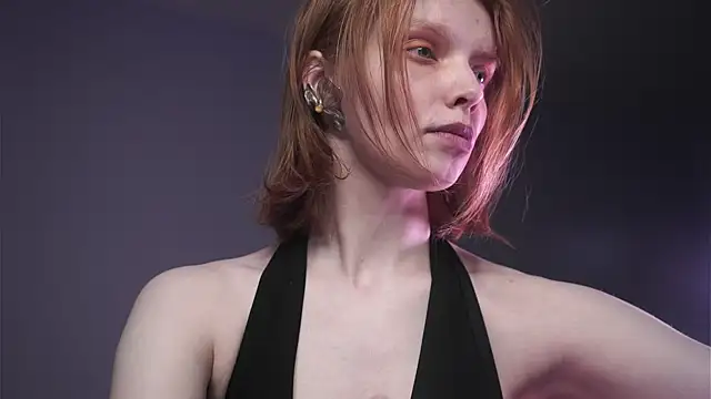 ginger hugs online show from February 23, 4:17 am