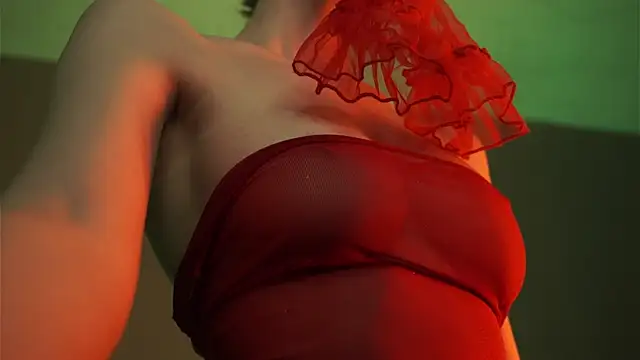 ginger hugs online show from March 18, 1:10 am