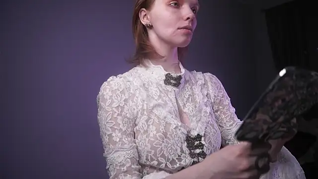 ginger hugs online show from October 5, 10:07 pm