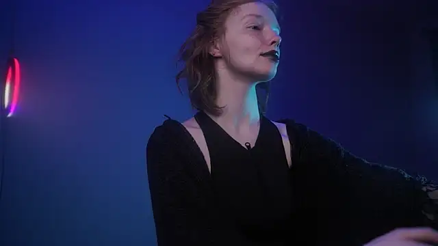 ginger hugs online show from October 8, 10:07 pm