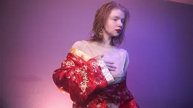 Snapshot of ginger_hugs chatting on February 9, 10:14 pm ginger hugs online show from February 9, 10:14 pm