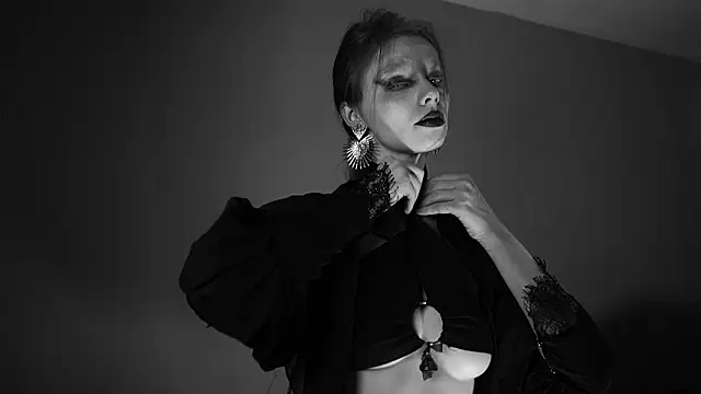 ginger hugs online show from March 20, 10:14 pm