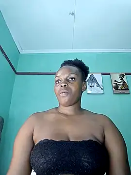 Snapshot of freaky_j_ chatting on January 30, 12:50 am freaky j online show from January 30, 12:50 am