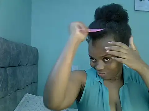 Snapshot of freaky_j_ chatting on February 11, 1:10 am freaky j online show from February 11, 1:10 am