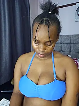 Snapshot of freaky_j_ chatting on October 19, 6:58 am freaky j online show from October 19, 6:58 am