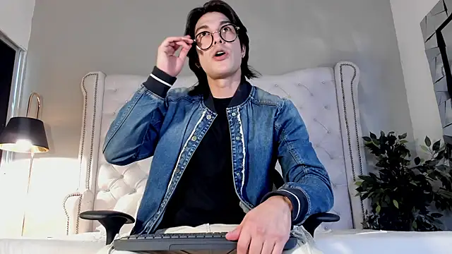 Karimferrer online show from November 18, 7:29 pm