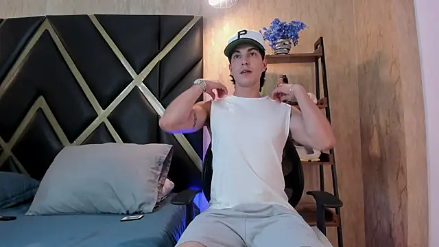 Karimferrer online show from April 7, 3:29 am