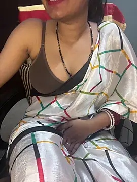 Snapshot of Spicy_sari_girl chatting on March 19, 9:27 pm Spicy sari girl online show from March 19, 9:27 pm