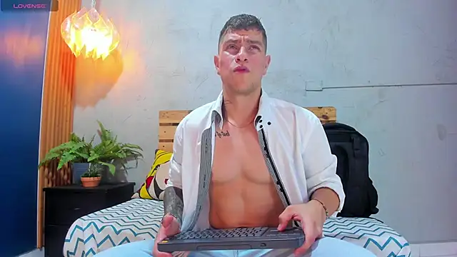 french sexx online show from February 15, 1:21 am