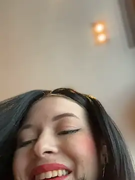 Snapshot of Times__Square chatting on February 1, 10:26 am Times Square online show from February 1, 10:26 am