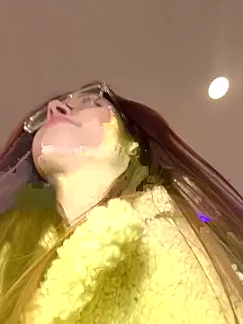 Snapshot of Times__Square chatting on February 26, 5:31 am Times Square online show from February 26, 5:31 am