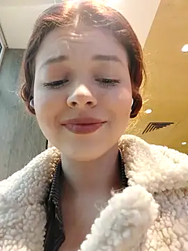 Snapshot of Times__Square chatting on March 17, 4:08 am Times Square online show from March 17, 4:08 am