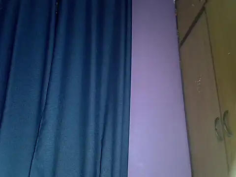 Queen petite  online show from November 9, 11:47 pm