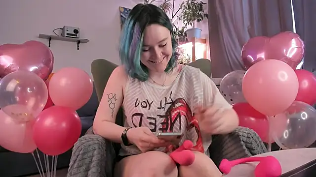 alisahug online show from December 2, 8:41 am