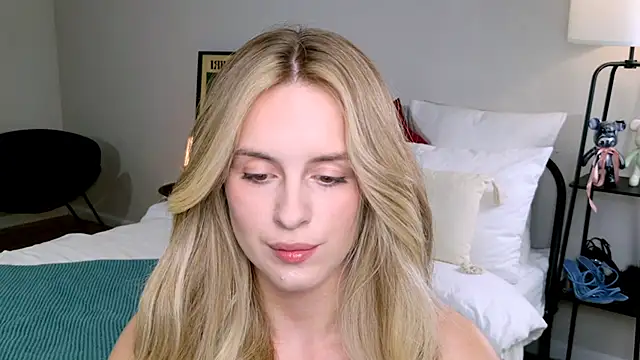 RozzitaBedberry online show from September 27, 1:27 pm