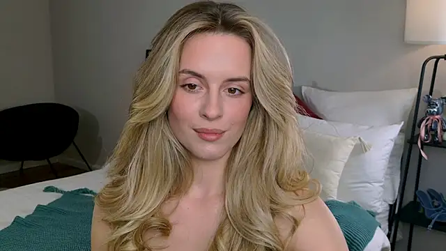 RozzitaBedberry online show from November 21, 1:10 pm