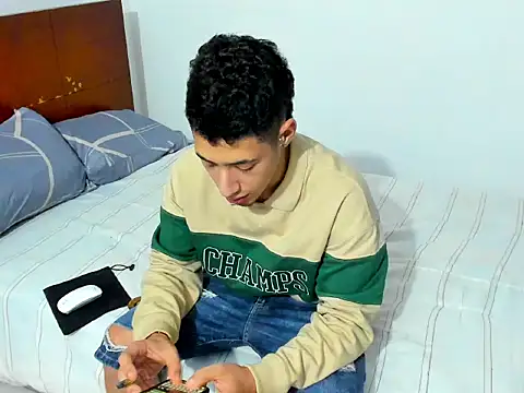 Chandler ken online show from December 5, 2:09 am