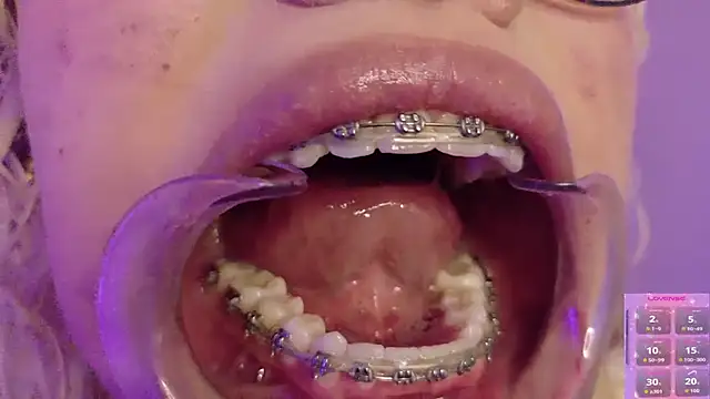 Haelycute online show from March 30, 12:33 am