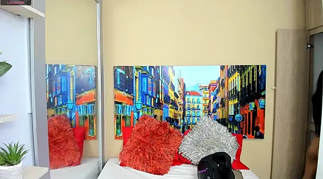 Snapshot of CristalLoren chatting on January 24, 11:37 am CristalLoren online show from January 24, 11:37 am