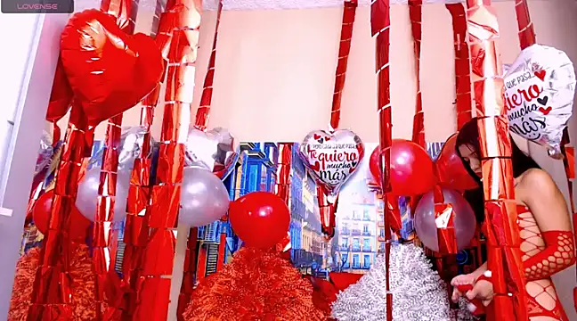 Snapshot of CristalLoren chatting on February 14, 11:31 am CristalLoren online show from February 14, 11:31 am