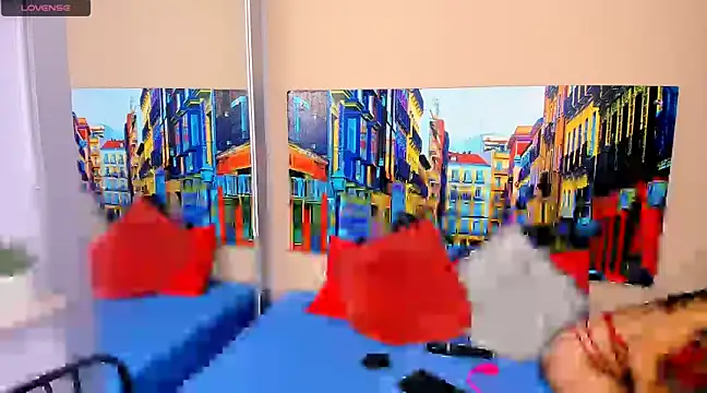 Snapshot of CristalLoren chatting on March 10, 11:21 am CristalLoren online show from March 10, 11:21 am