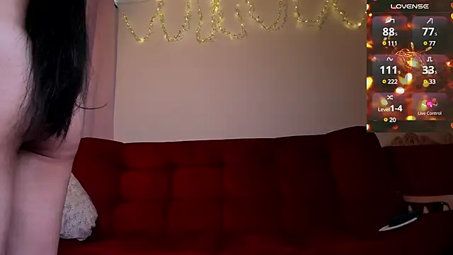 Snapshot of ohpetitemuse chatting on February 26, 7:49 pm ohpetitemuse online show from February 26, 7:49 pm