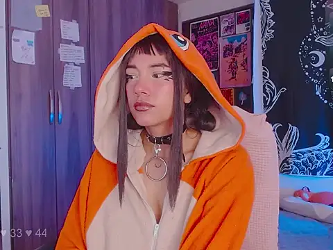 melissahowl online show from October 31, 1:12 pm