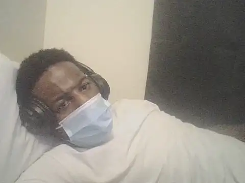 Snapshot of DreamvilleINC chatting on October 8, 7:17 am DreamvilleINC online show from October 8, 7:17 am