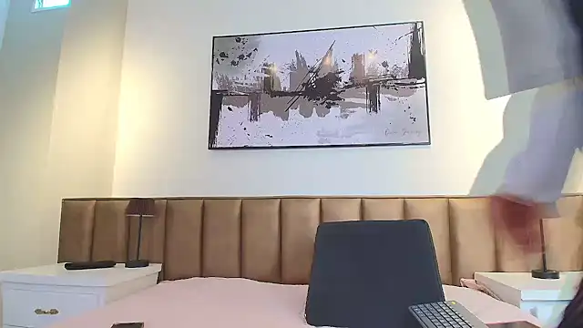 HannaBrave online show from February 21, 7:26 pm