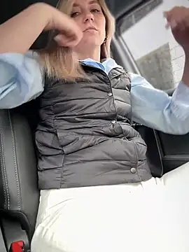 Snapshot of Crazy-Rosa chatting on February 26, 8:37 am Crazy-Rosa online show from February 26, 8:37 am