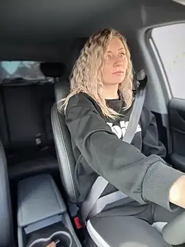 Snapshot of Crazy-Rosa chatting on March 16, 4:41 am Crazy-Rosa online show from March 16, 4:41 am